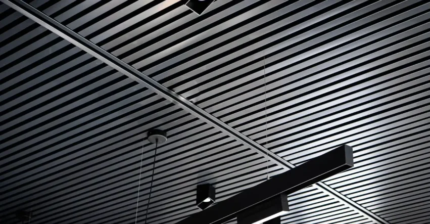 Choosing Between Exposed and Suspended Ceilings: Function Meets Style in Modern Construction
